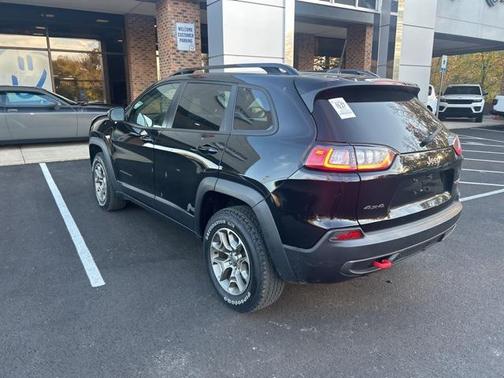 2022 Jeep Cherokee Trailhawk
