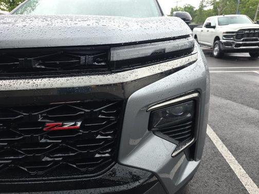 Sterling Gray Metallic 2026 Chevrolet Traverse AWD Z71