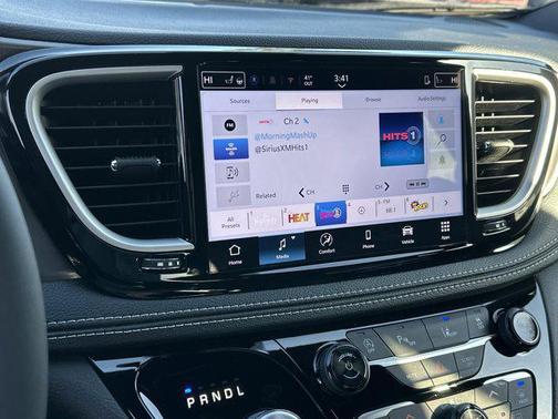 2026 Chrysler Pacifica L