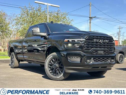Diamond Black Crystal Pearlcoat 2026 RAM 2500 Limited Crew Cab 4x4 8' Box