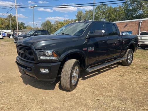 2018 RAM 2500 Laramie Crew Cab 4x4 6'4' Box