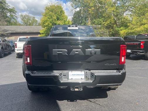 2025 RAM 3500 Limited Mega Cab 4x4 6'4' Box