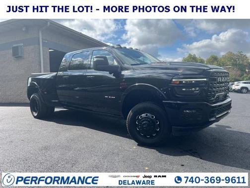 2025 RAM 3500 Limited Mega Cab 4x4 6'4' Box