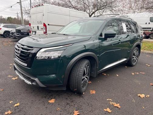 2024 Nissan Pathfinder Platinum 4WD