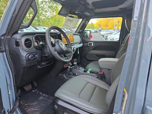 2025 Jeep Gladiator Mojave X