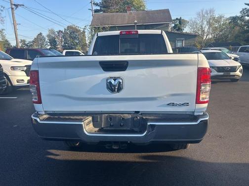 2024 RAM 2500 Tradesman Crew Cab 4x4 6'4' Box