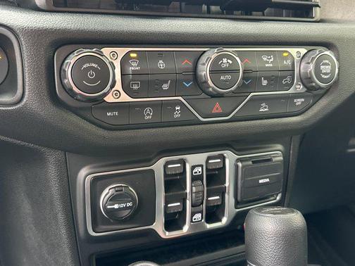 2026 Jeep Gladiator Sport S