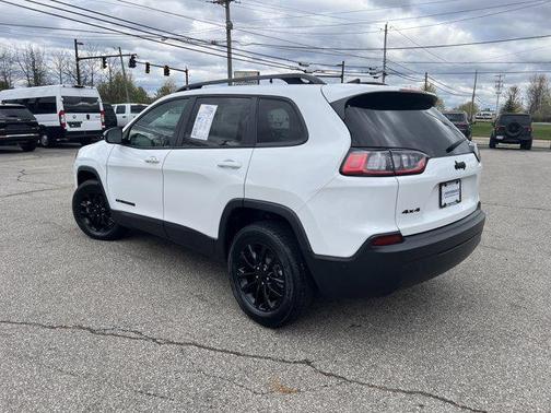 2023 Jeep Cherokee Altitude