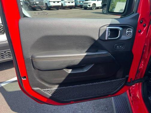 Red Clearcoat 2025 Jeep Wrangler 4xe Sahara