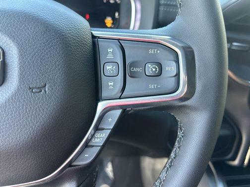 2025 RAM 2500 Laramie Crew Cab 4x4 6'4' Box