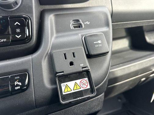 2025 RAM ProMaster 2500 Tradesman