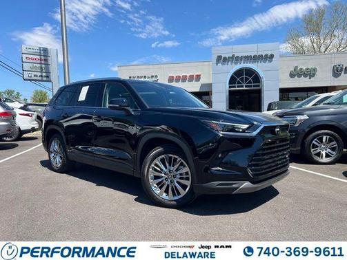 Midnight Black Metallic 2025 Toyota Grand Highlander Platinum