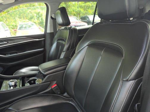 Bright White Clearcoat 2023 Jeep Grand Cherokee L Limited