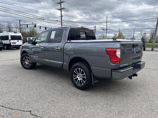 2020 Nissan Titan SV