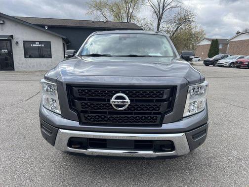 2020 Nissan Titan SV