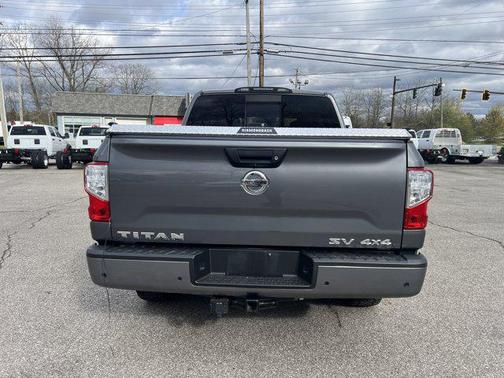 2020 Nissan Titan SV
