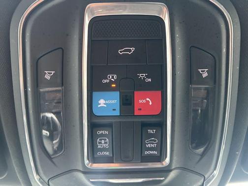 Baltic Gray Metallic Clearcoat 2024 Jeep Grand Cherokee L Altitude