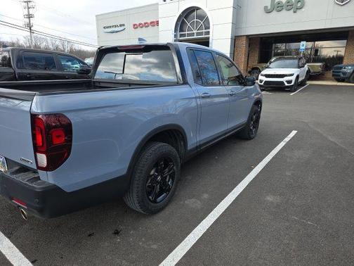 2023 Honda Ridgeline Black