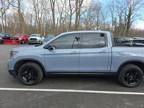 2023 Honda Ridgeline Black