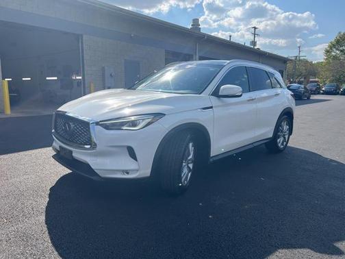 2022 INFINITI QX50 LUXE AWD