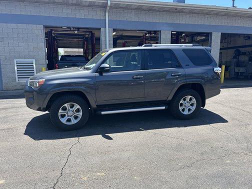 2022 Toyota 4Runner SR5 Premium