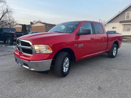 2019 RAM 1500 SLT