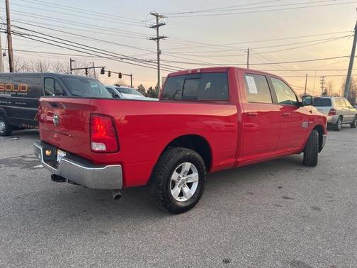2019 RAM 1500 SLT