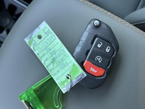 2026 Jeep Gladiator Mojave X