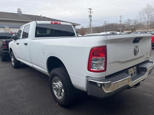 2022 RAM 2500 Tradesman Crew Cab 4x4 8' Box