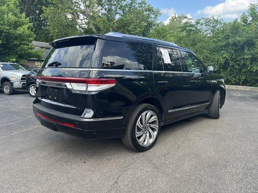 2022 Lincoln Navigator Reserve