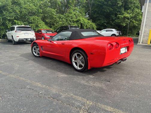 2001 Chevrolet Corvette Base