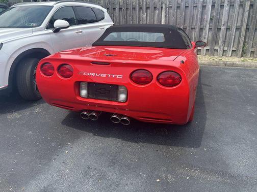 2001 Chevrolet Corvette Base
