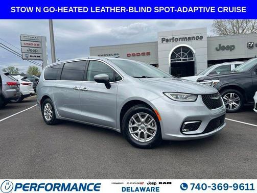 Silver Mist Clearcoat 2023 Chrysler Pacifica Touring L