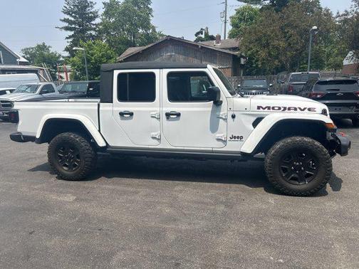 2022 Jeep Gladiator Mojave