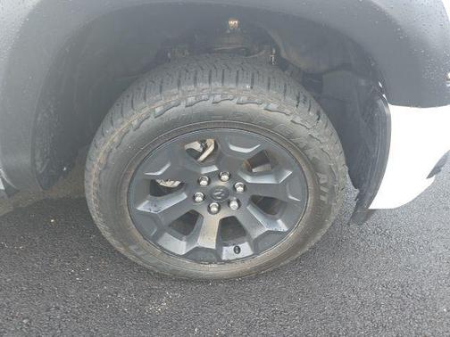 Bright White Clearcoat 2025 RAM 1500 Big Horn/Lone Star