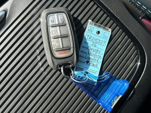 2026 Chrysler Pacifica Limited