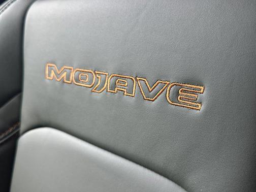 2025 Jeep Gladiator Mojave X