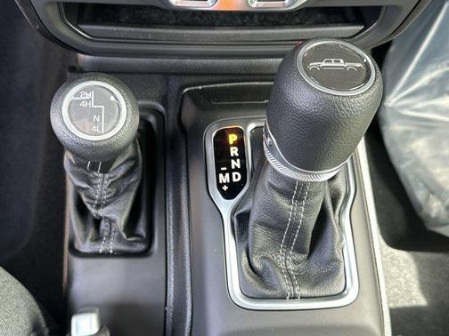 2025 Jeep Gladiator Sport S