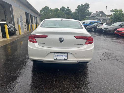 2017 Buick LaCrosse Essence