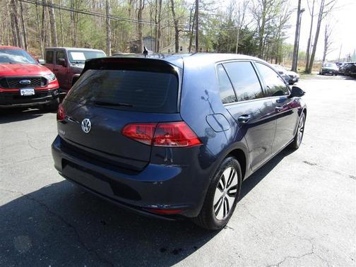 Night Blue Metallic 2016 Volkswagen e-Golf SEL Premium