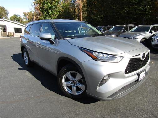 2020 Toyota Highlander LE