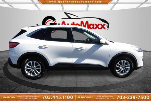 2020 Ford Escape SE