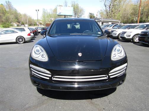 2014 Porsche Cayenne Platinum Edition