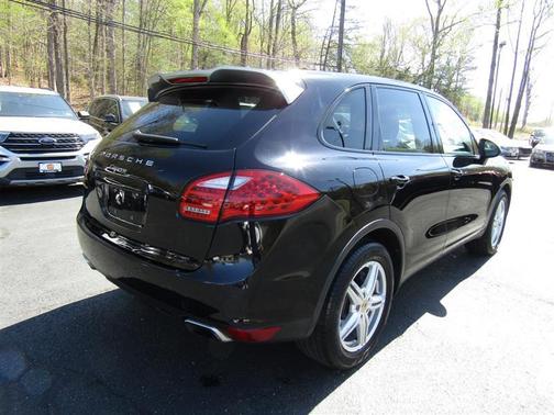 2014 Porsche Cayenne Platinum Edition