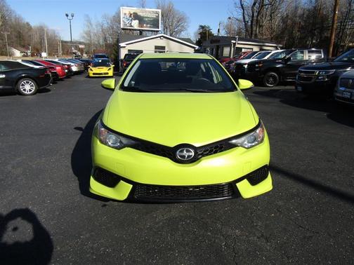 2016 Scion iM Base