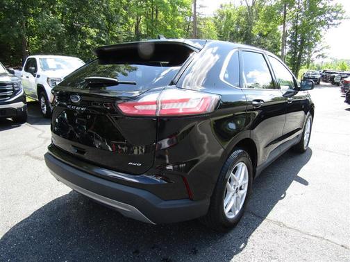 Agate Black Metallic 2024 Ford Edge SEL