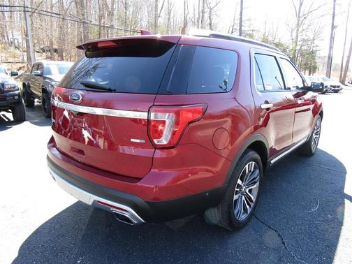 2017 Ford Explorer Platinum