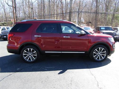 2017 Ford Explorer Platinum