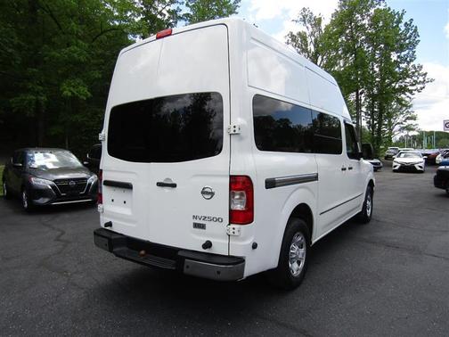 2013 Nissan NV Cargo NV2500 HD SV V6/SV V8