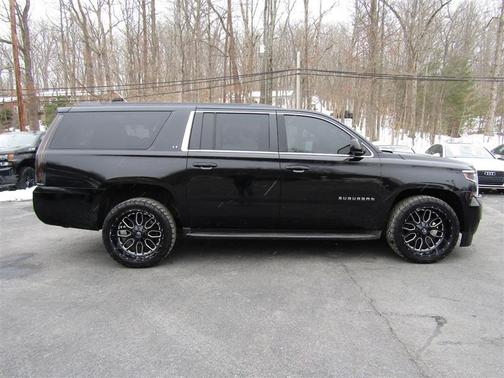 2016 Chevrolet Suburban LT